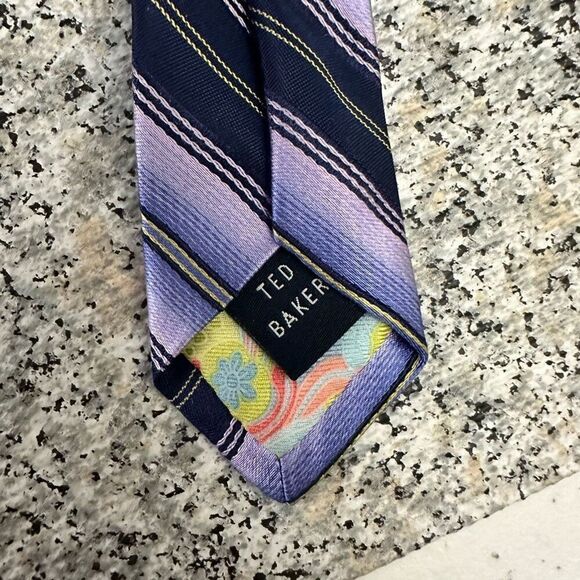 TED BAKER London Striped Purple Black 100% Silk Mens Necktie‎ - Picture 2 of 7